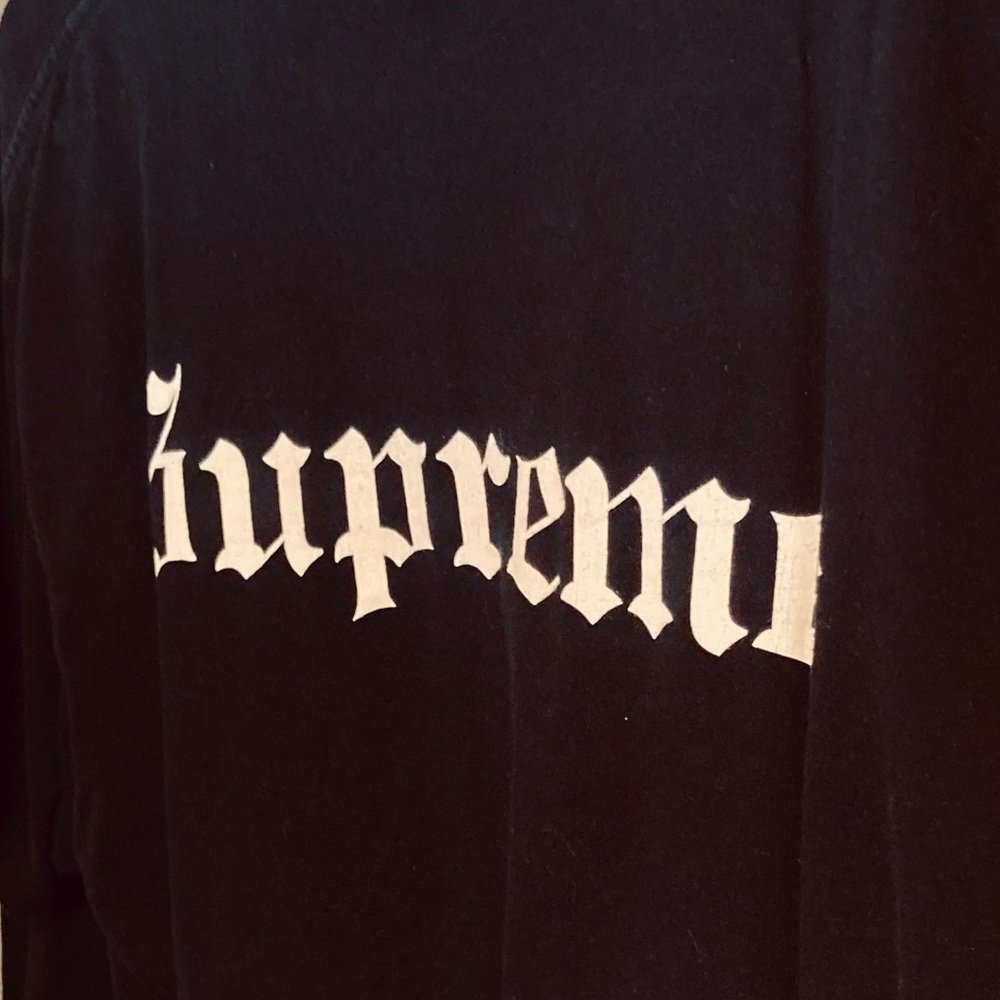 Supreme Gravestone Dead Kennedy’s T-Shirt In Black. Size L. Vnds. View 3